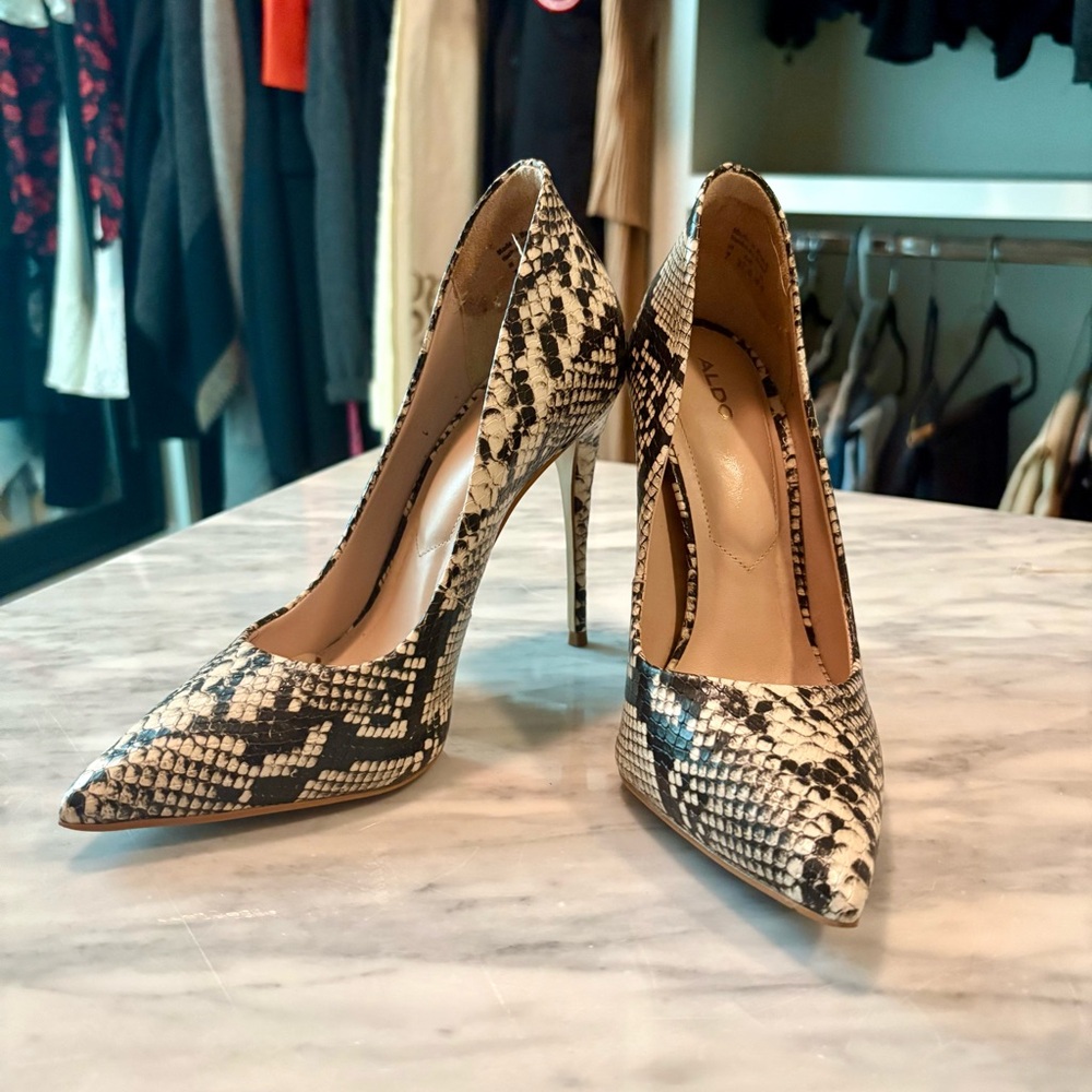 Aldo Snakeskin Pointed Toe Pump